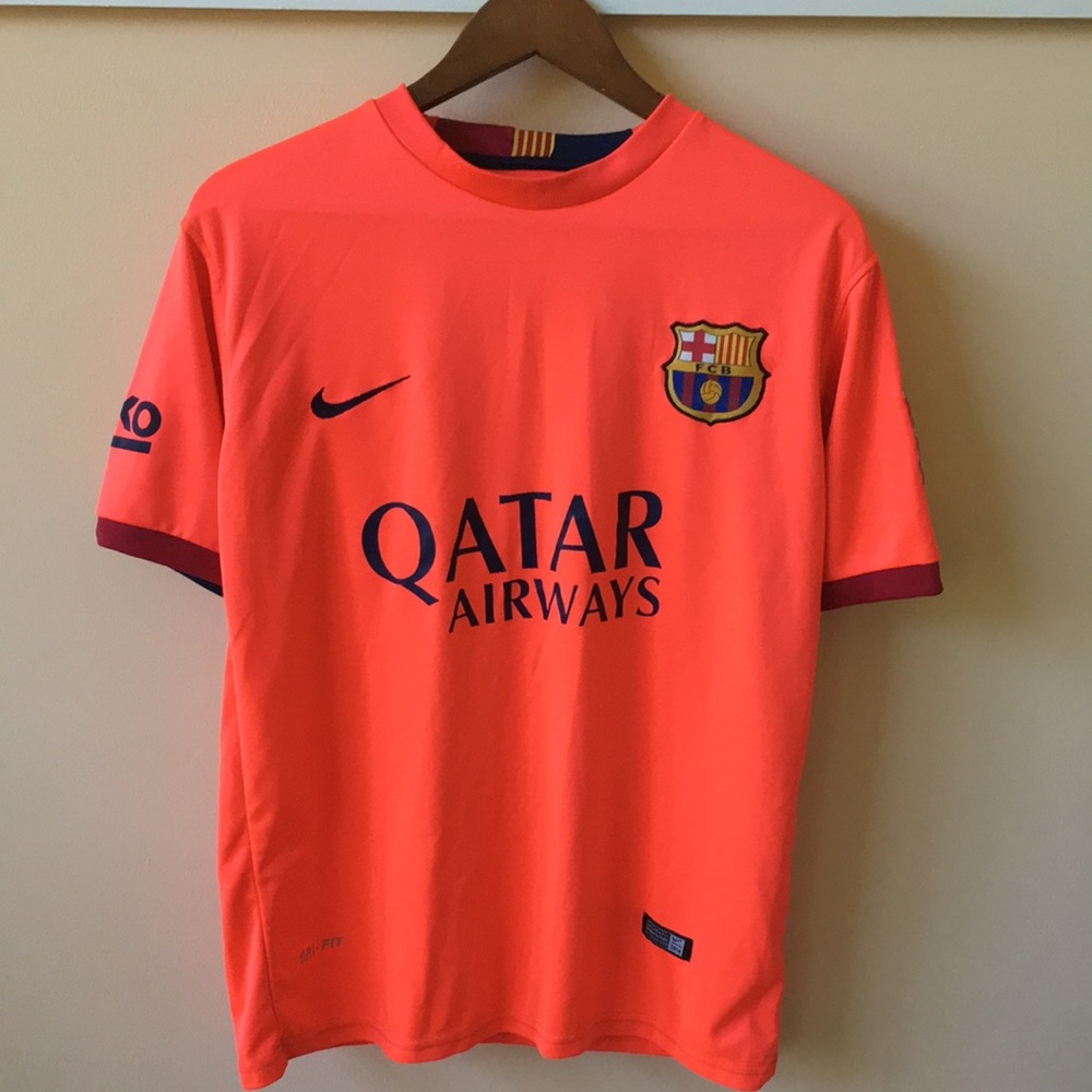 Like-new FC Barcelona Suarez Nike jersey